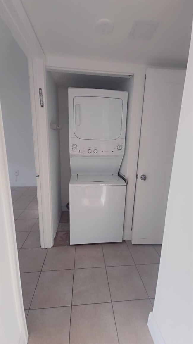 Building Photo - 3700 N 56th Ave