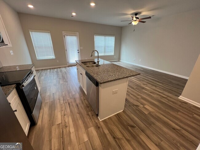 Building Photo - 130 Skipjack Ct