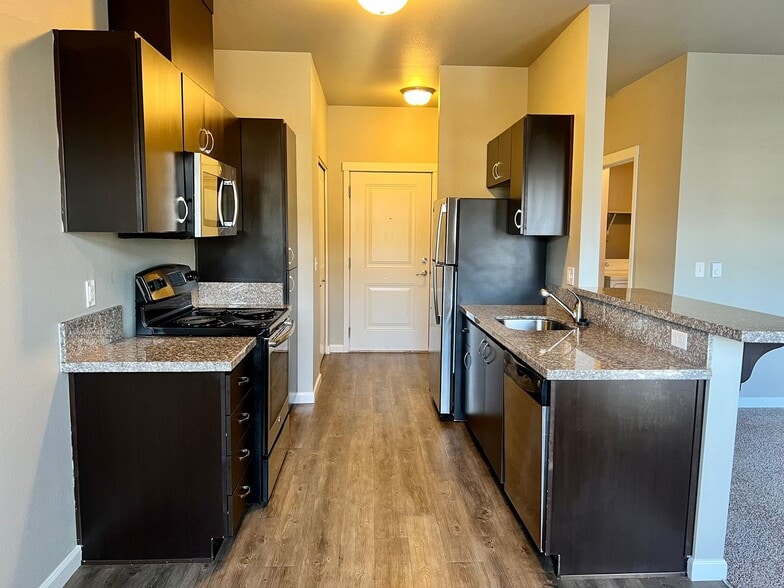 Interior Photo - Encore Apartments – Modern Living in South...