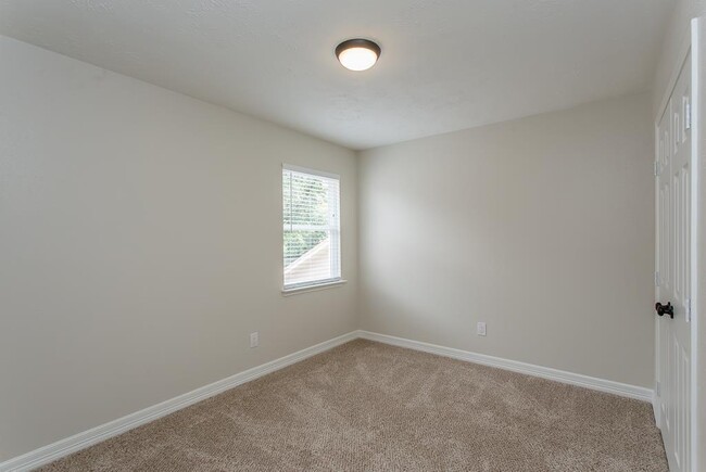 Building Photo - 12410 Brook Meadows Ln