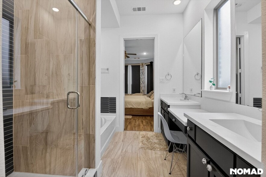 Building Photo - 1120 Saddle Ridge Dr