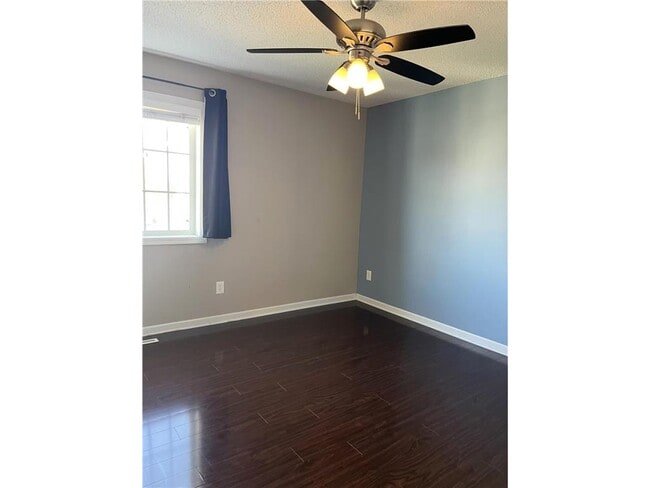 Building Photo - 1572 Peitz Ave