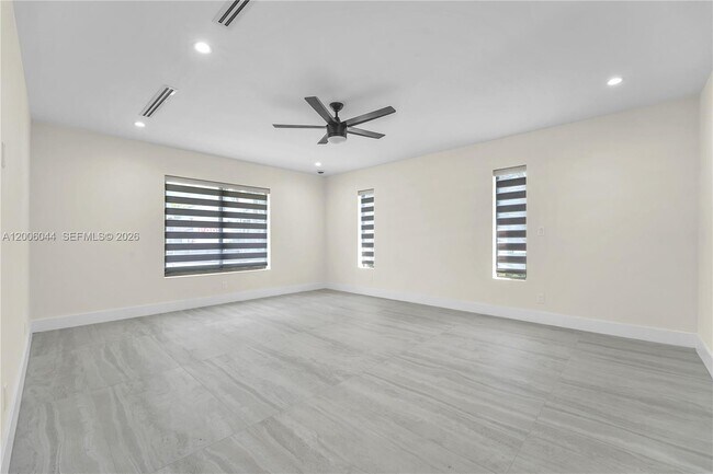 Building Photo - 4700 SW 110th Ave