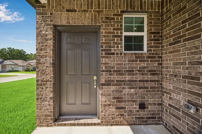 Building Photo - 11605 Whirlaway Dr