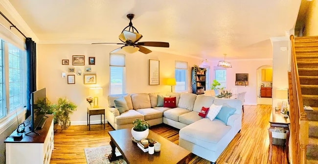 Living Room - 2687 S University Blvd