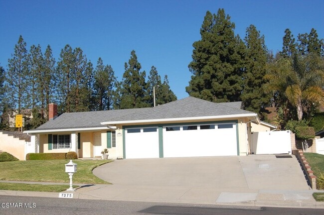 Building Photo - 1375 Uppingham Dr