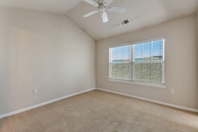 Building Photo - 1755 Emerson St