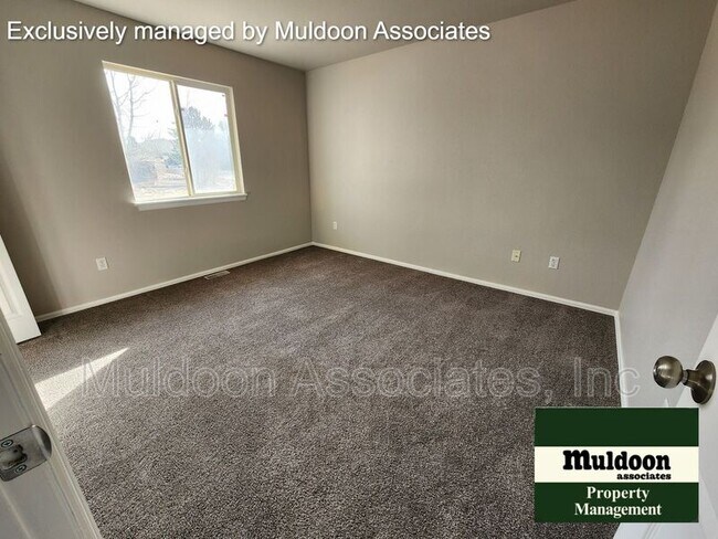 Building Photo - 765 S Sterling Dr