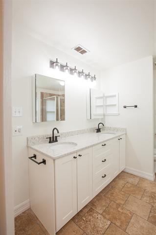 Building Photo - 8204 Tavaros Dr