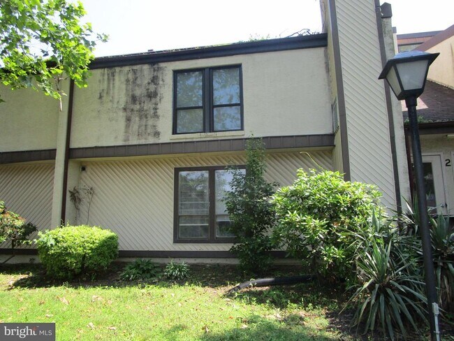 Building Photo - 233 Township Line Rd
