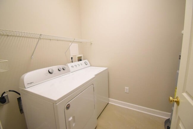 Building Photo - 16423 Golden River Ln