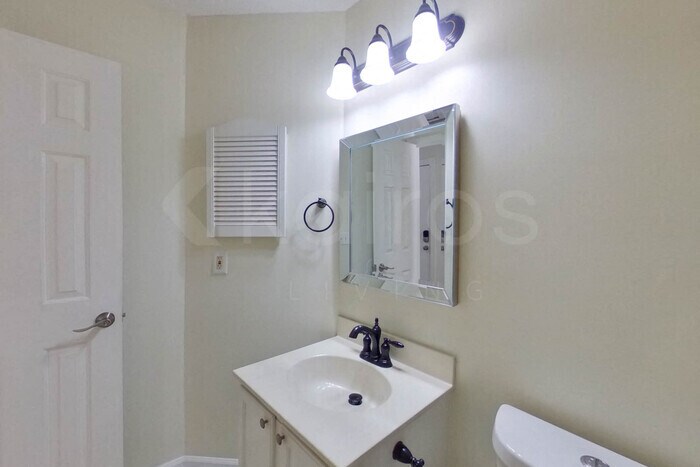 Building Photo - 324 Risdon Way