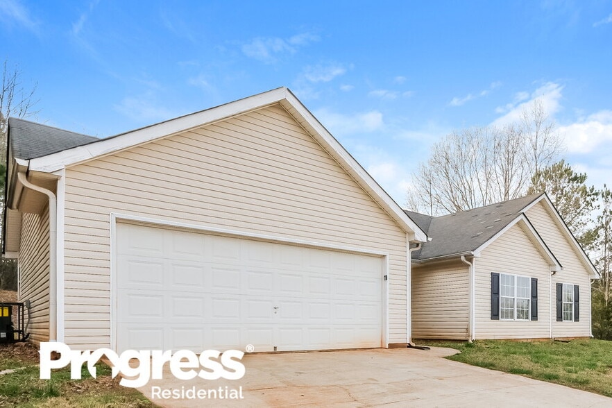 Building Photo - 458 Old Tree Dr