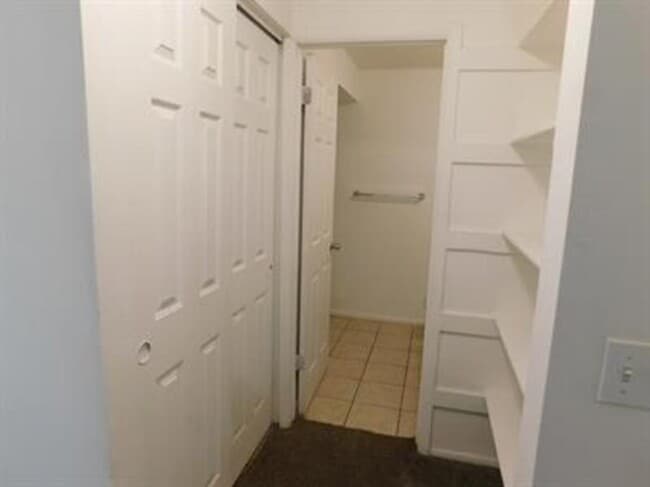 Building Photo - 4742 W Arlington Park Dr