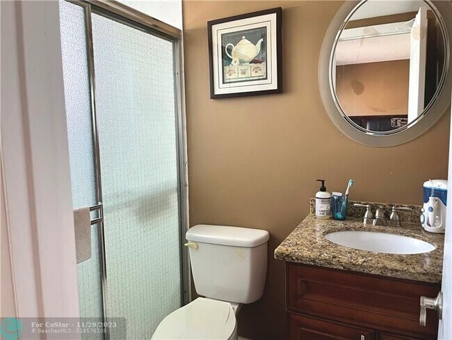 Building Photo - 6000 N Ocean Blvd