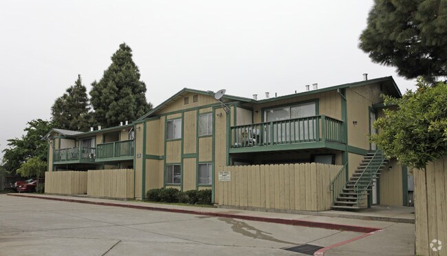 Building Photo - 22049 Hathaway Ave