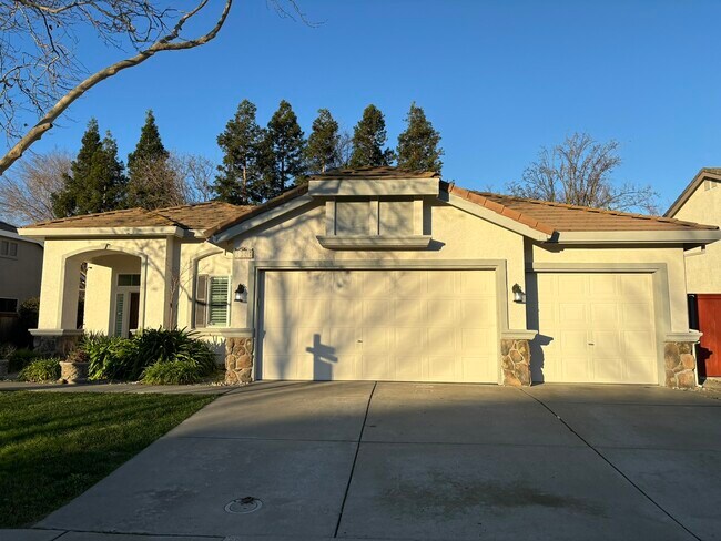 Primary Photo - 3547 Marsh Point Dr