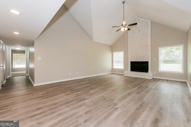 Building Photo - 2242 Marion Ln