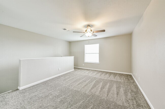 Building Photo - 2501 Gulf Fwy