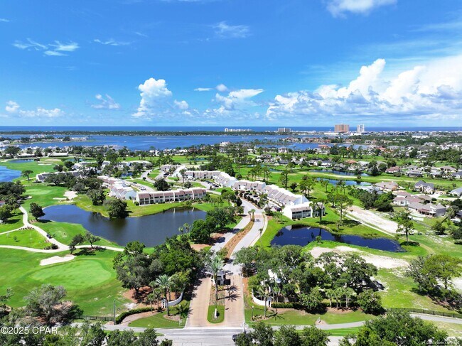 Building Photo - 625 Amberjack Dr