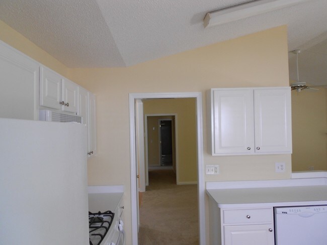 Building Photo - Kennesaw Ranch