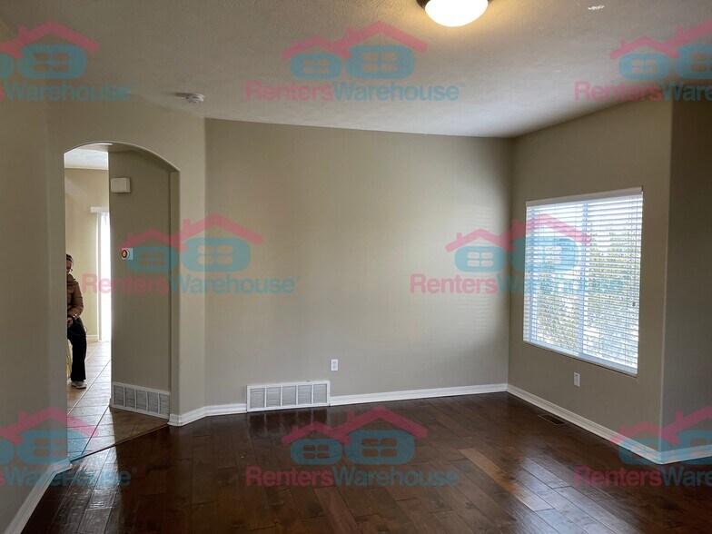 Building Photo - 5043 W White Diamond Way