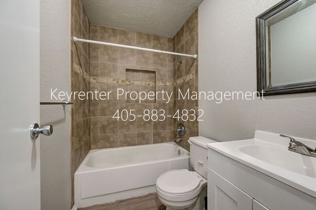 Building Photo - 313 Belmont Dr