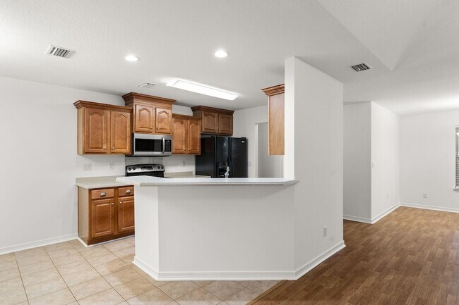 Building Photo - 71 Eventide Ln