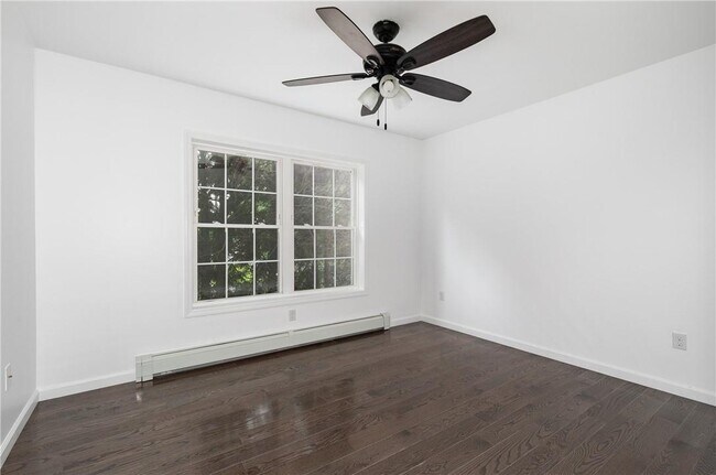 Building Photo - 80 W Dorsey Ln