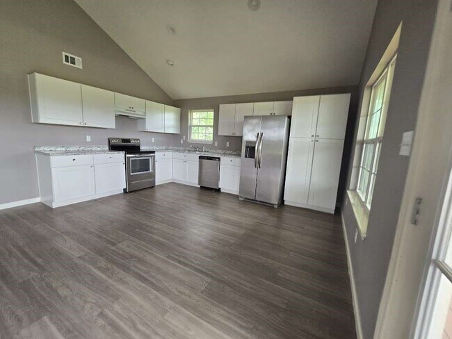 Building Photo - 998 Cypress Lakes Cir