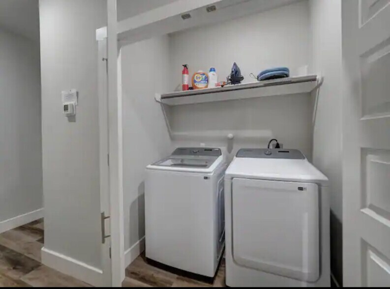 Laundry Room 2nd Floor - 14013 Ports O Call Dr