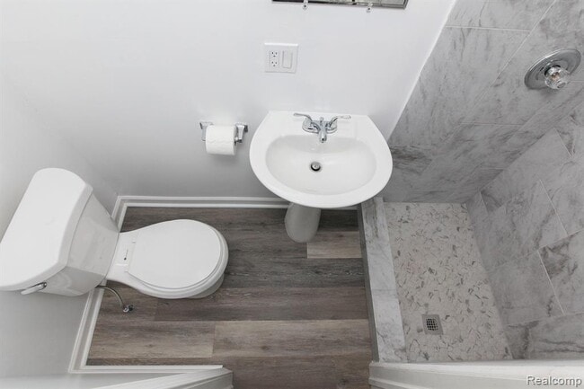 Building Photo - 5900 Wright Dr