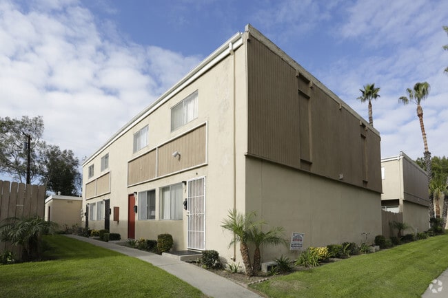 Building Photo - Palm Tree Gardens Apartments