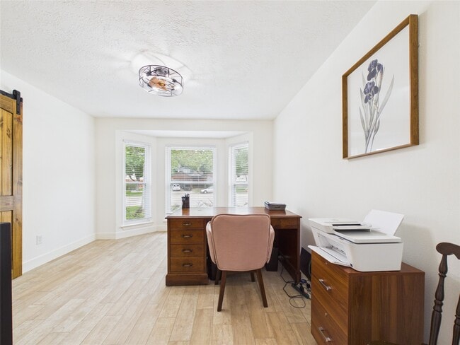 Building Photo - 1210 Berkeley Lake Ln