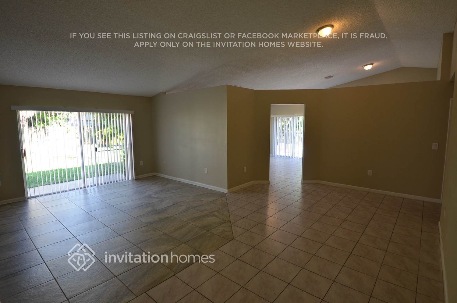 Building Photo - 5550 NW 49th Ave
