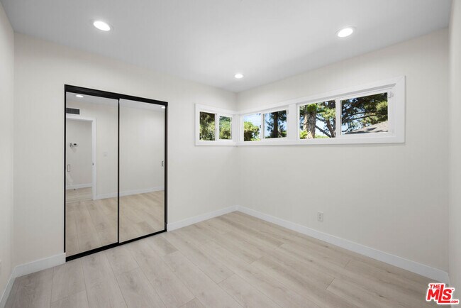 Building Photo - 15906 San Fernando Mission Blvd