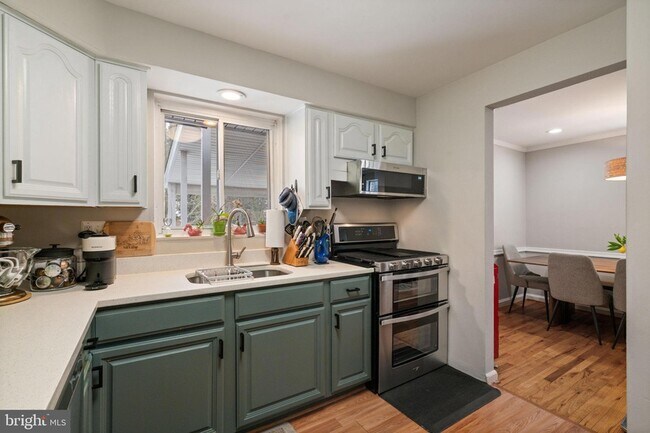 Building Photo - 3903 Whispering Ln