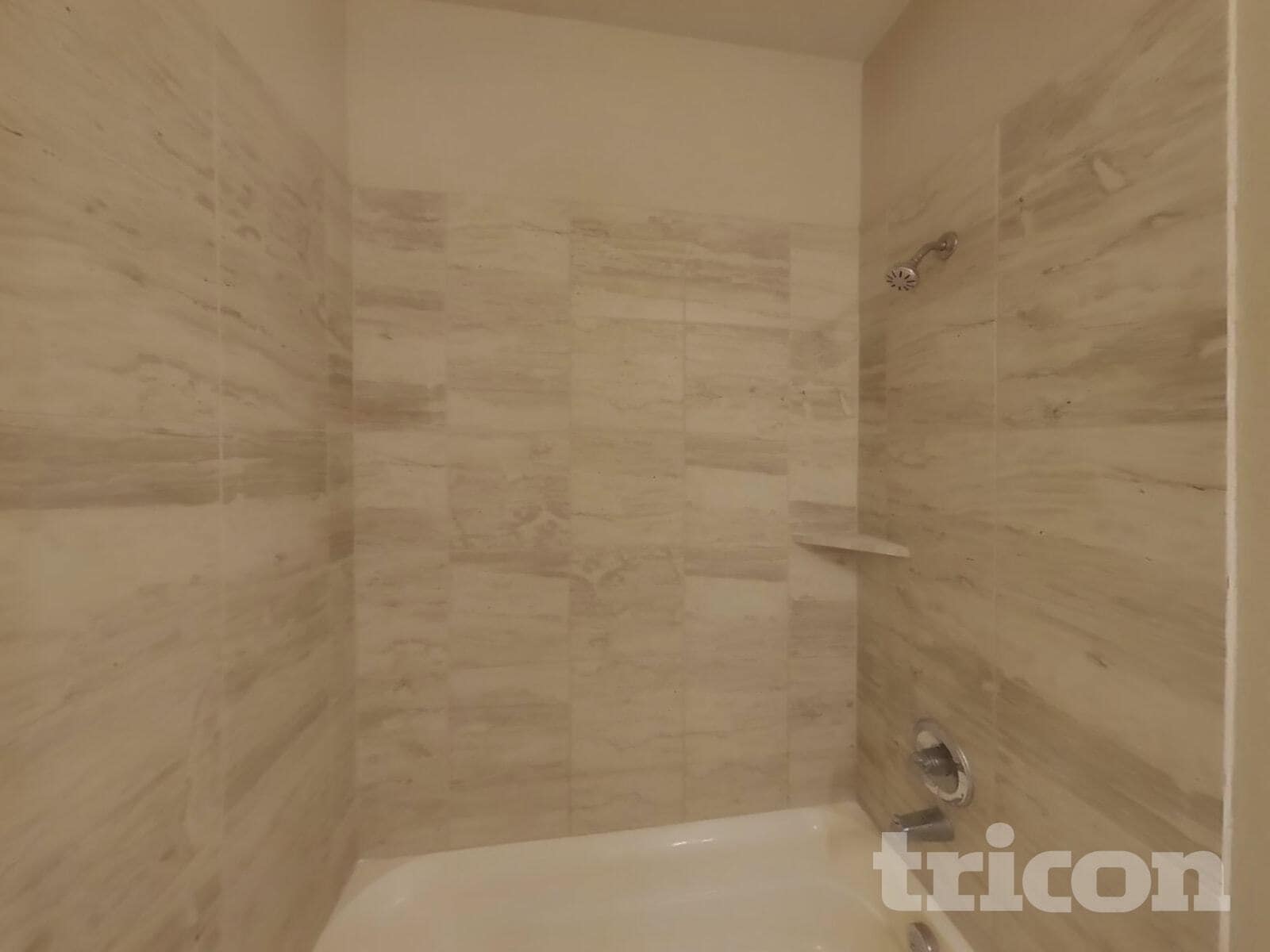 Building Photo - 1340 Beach Dr