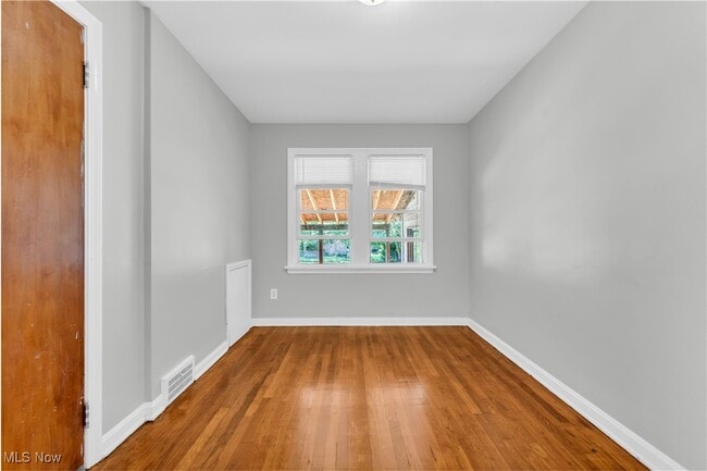 Building Photo - 856 E 237th St
