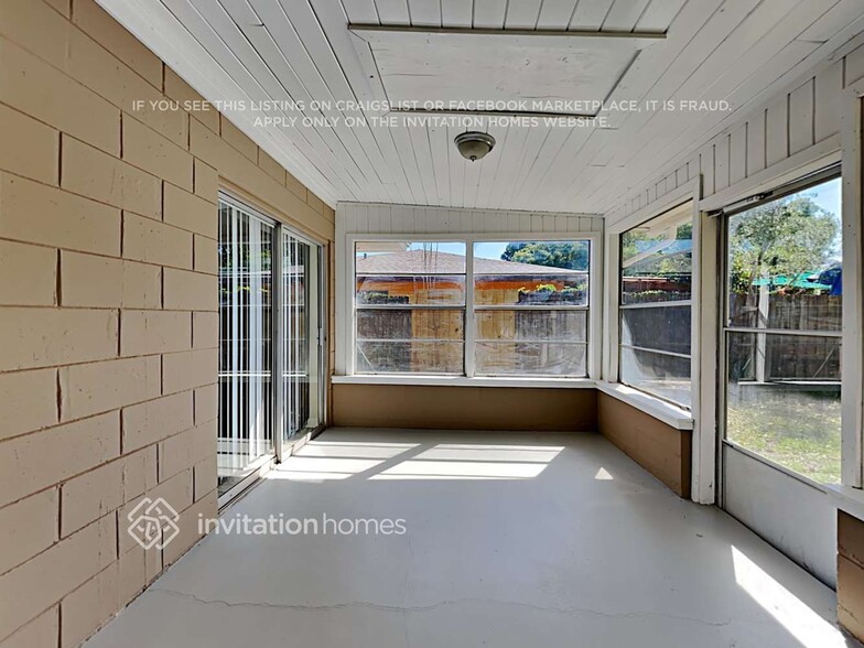 Building Photo - 177 Sandalwood Way
