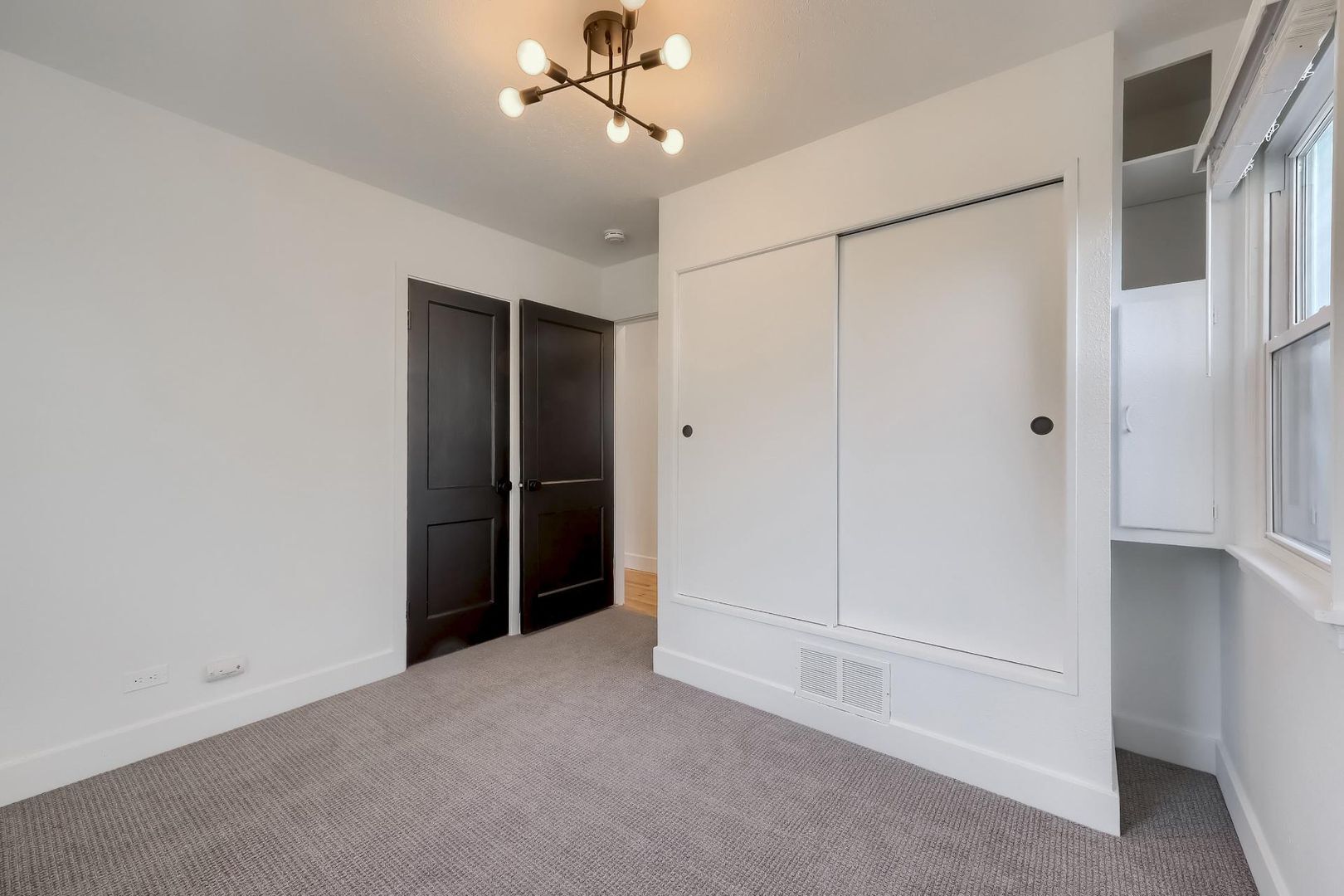 Building Photo - 4615 Perry St