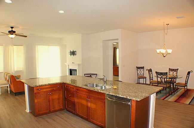 Building Photo - Welcome to Resort-Style Living at Four Sea...