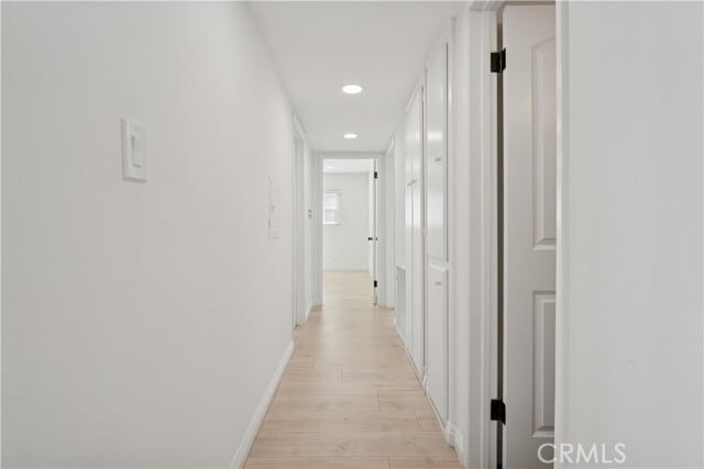 Building Photo - 5330 Zelzah Ave