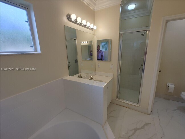 Building Photo - 21872 SW 95th Pl