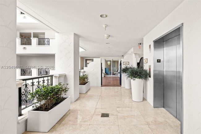 Building Photo - 5245 Fisher Island Dr