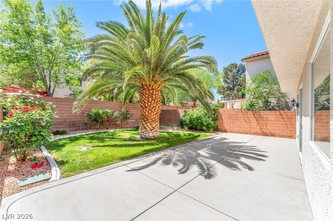 Building Photo - 9477 Perennial View Ave