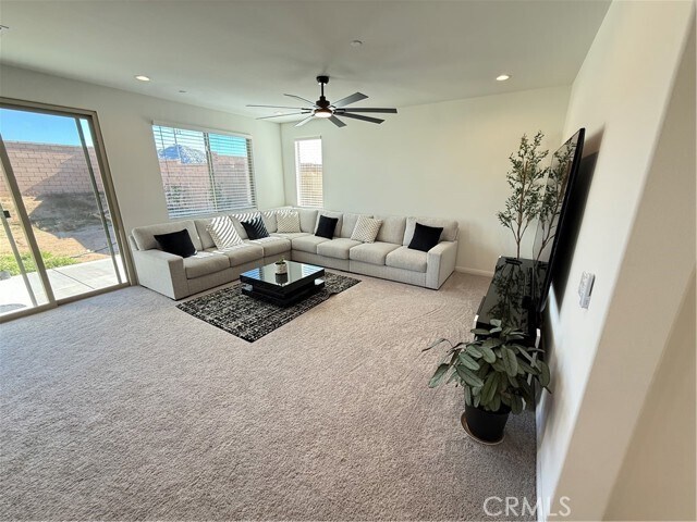 Building Photo - 4461 Hickory Ct