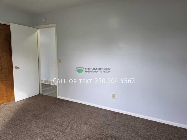 Building Photo - 519 Taff Cir