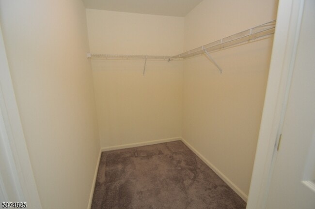 Building Photo - 21 Jenny Lind St