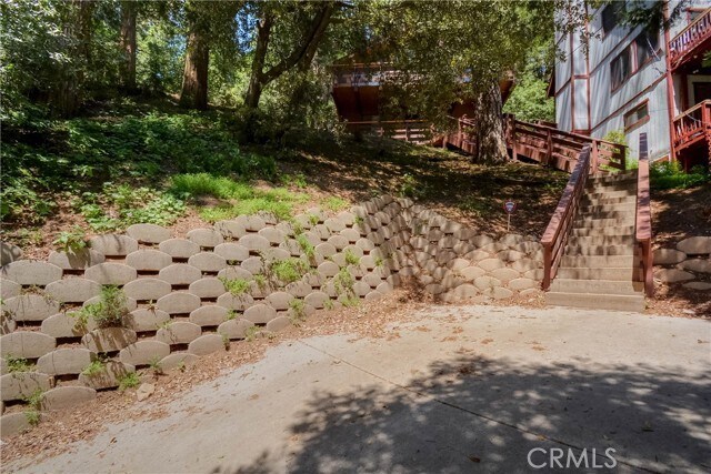 Building Photo - 828 Fern Dr
